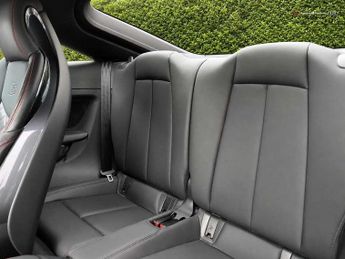 Audi TT S Coup- Black Edition TFSI  306 PS S tronic
