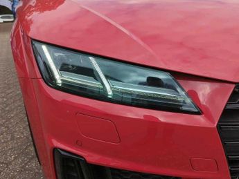 Audi TT S Coup- Black Edition TFSI  306 PS S tronic