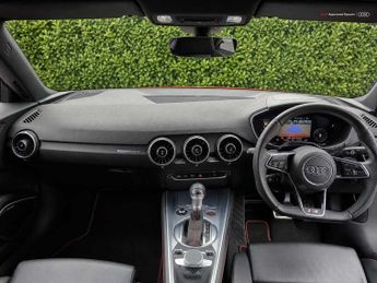 Audi TT S Coup- Black Edition TFSI  306 PS S tronic