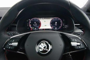 SKODA Kamiq Hatchback 1.5 TSI Monte Carlo 5dr DSG