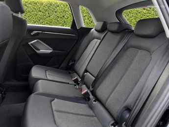 Audi Q3 Sport 35 TFSI  150 PS S tronic