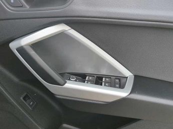 Audi Q3 Sport 35 TFSI  150 PS S tronic