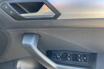 Volkswagen T-roc 1.5 TSI Life 5dr DSG