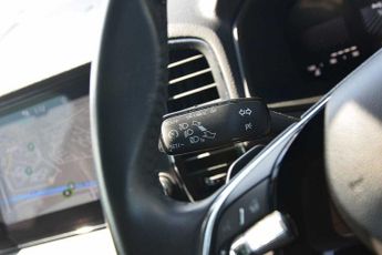 SKODA Karoq 1.5 TSI SE L 5dr DSG