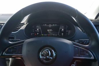 SKODA Octavia Estate (2017) 2.0 TDI (150PS) SE L DSG