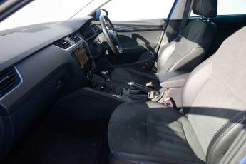 SKODA Octavia Estate (2017) 2.0 TDI (150PS) SE L DSG