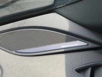 Audi A4 Avant Black Edition 40 TFSI  204 PS S tronic