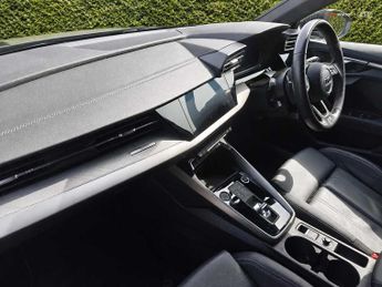 Audi A3 Sportback S line 40 TFSI e  204 PS S tronic