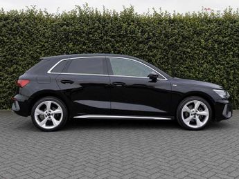 Audi A3 Sportback S line 40 TFSI e  204 PS S tronic