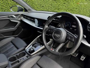 Audi A3 Sportback S line 40 TFSI e  204 PS S tronic