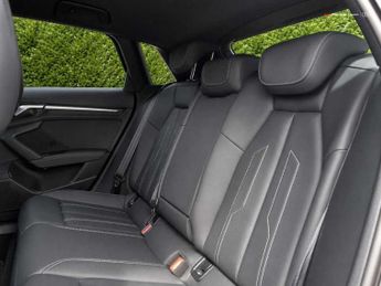 Audi A3 Sportback (O) S line Competition 45 TFSI e  245 PS S tronic