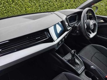 Audi A1 Sportback S line 30 TFSI  110 PS S tronic
