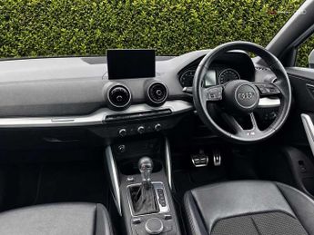Audi Q2 S line 35 TFSI  150 PS S tronic