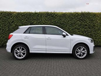 Audi Q2 S line 35 TFSI  150 PS S tronic