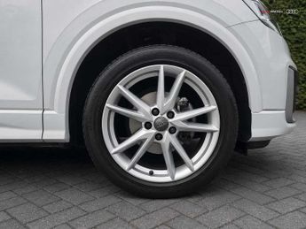Audi Q2 S line 35 TFSI  150 PS S tronic