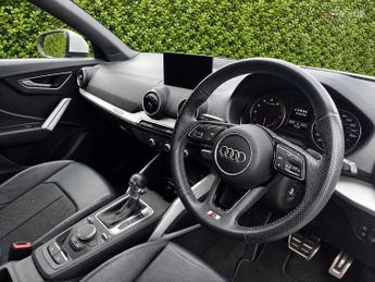 Audi Q2 S line 35 TFSI  150 PS S tronic