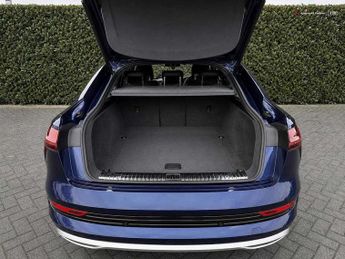 Audi e-tron Sportback S line 55 quattro 300,00 kW