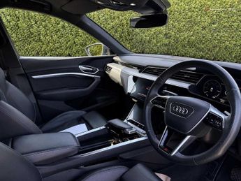 Audi e-tron Sportback S line 55 quattro 300,00 kW