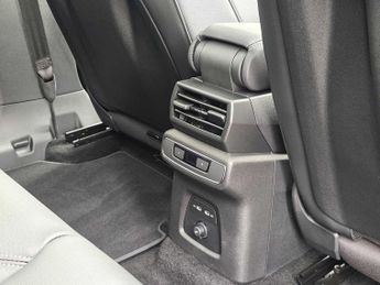 Audi Q4 E-tron Q4  Black Edition 45 e-tron quattro 210,00 kW