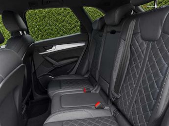 Audi Q5 S line Competition 55 TFSI e quattro 367 PS S tronic