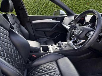 Audi Q5 S line Competition 55 TFSI e quattro 367 PS S tronic