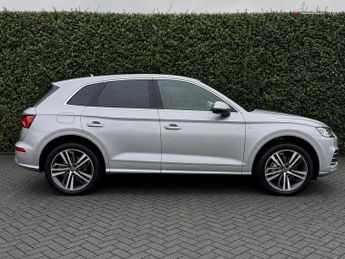 Audi Q5 S line Competition 55 TFSI e quattro 367 PS S tronic