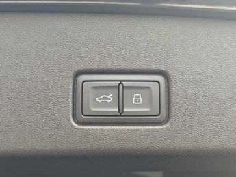 Audi Q4 E-tron Q4  Black Edition 45 e-tron  210,00 kW