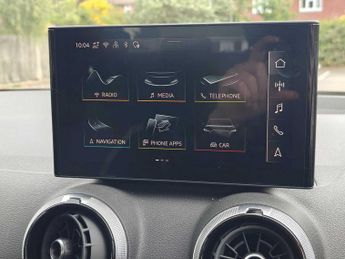 Audi Q2 Sport 35 TFSI  150 PS S tronic