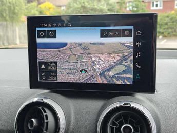 Audi Q2 Sport 35 TFSI  150 PS S tronic