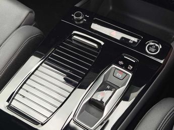 Audi Q6 E-tron Q6 SUV S line e-tron quattro 285,00 kW
