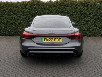 Audi e-tron GT    quattro 350,00 kW