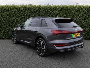 Audi e-tron Black Edition 55 quattro 300,00 kW