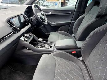 SKODA Karoq 1.5 TSI Sportline 5dr DSG