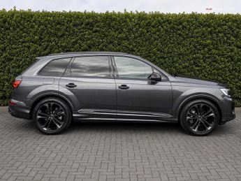 Audi Q7 SUV  Black Edition TDI quattro 286 PS tiptronic