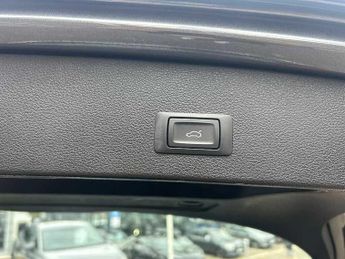 Audi Q2 S line 35 TFSI  150 PS S tronic