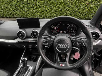 Audi Q2 S line 35 TFSI  150 PS S tronic