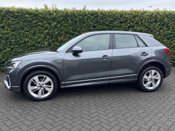 Audi Q2 S line 35 TFSI  150 PS S tronic
