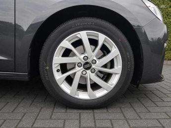 Audi A1 Sportback Sport 30 TFSI  110 PS S tronic