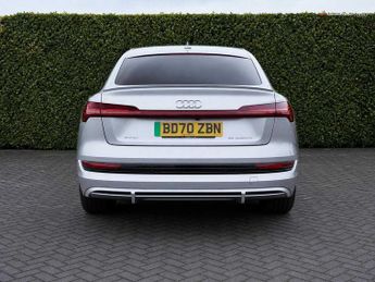 Audi e-tron Sportback S line 55 quattro 300,00 kW