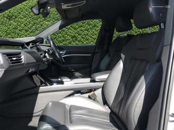 Audi e-tron Sportback S line 55 quattro 300,00 kW