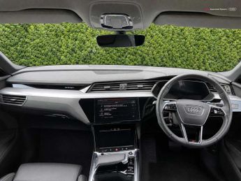 Audi e-tron Sportback S line 55 quattro 300,00 kW