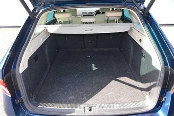 SKODA Superb 1.4 TSI iV Laurin + Klement DSG 5dr