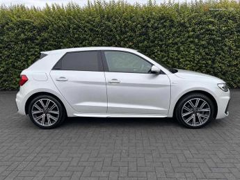 Audi A1 Sportback S line 30 TFSI  110 PS S tronic