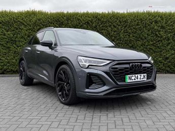 Audi Q8 Black Edition 55 e-tron quattro 300,00 kW