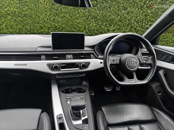 Audi A4 Saloon S line 3.0 TDI quattro 218 PS S tronic