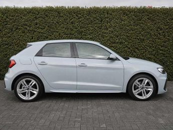 Audi A1 Sportback S line 30 TFSI  110 PS S tronic