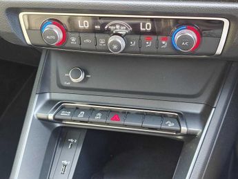 Audi Q3 S line 40 TFSI quattro 190 PS S tronic