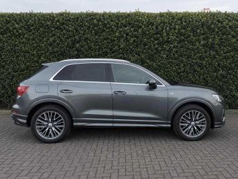 Audi Q3 S line 40 TFSI quattro 190 PS S tronic