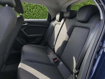 Audi A1 Sportback Technik 30 TFSI  110 PS S tronic