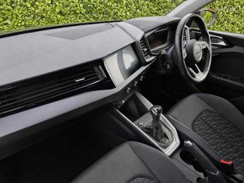Audi A1 Sportback Sport 30 TFSI  110 PS S tronic